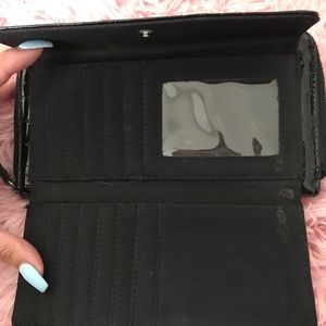 Kenneth Cole Bags - Kenneth Cole Reaction black patent leather wallet Kenneth Cole Bags - Kenneth Cole Reaction black patent leather wallet